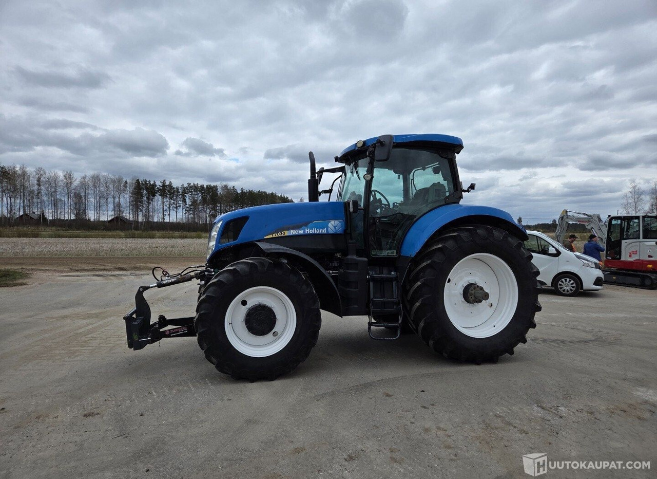 New Holland T7030 PC, 2007, 6.8 l, Diesel, 10 350 h Traktori, Honkajoki - Põllutööseade: pilt 2 New Holland T7030 PC, 2007, 6.8 l, Diesel, 10 350 h Traktori, Honkajoki - Põllutööseade: pilt 2
