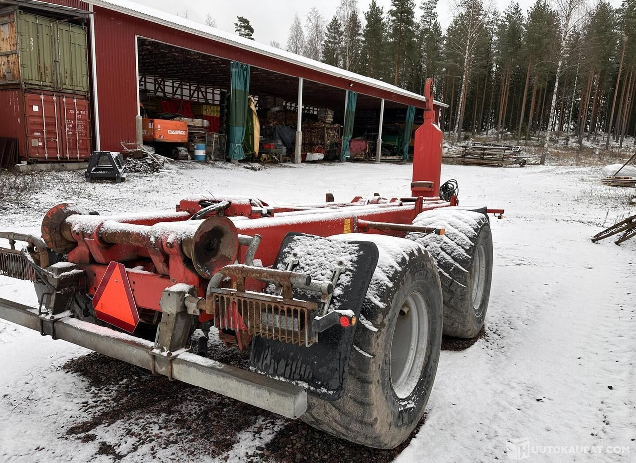 Pronar TRAILER T285/1 23000KG KANTAVUUS, koukkuperävaunu, 2013, Lahti - Põllutööseade: pilt 3 Pronar TRAILER T285/1 23000KG KANTAVUUS, koukkuperävaunu, 2013, Lahti - Põllutööseade: pilt 3
