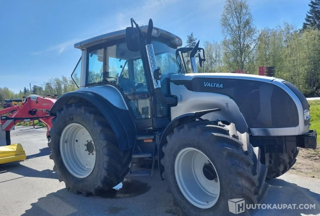 Valtra M 120 E, VAIN 2932 h, Okraspecial, 2004, Kokkola - Põllutööseade: pilt 2 Valtra M 120 E, VAIN 2932 h, Okraspecial, 2004, Kokkola - Põllutööseade: pilt 2