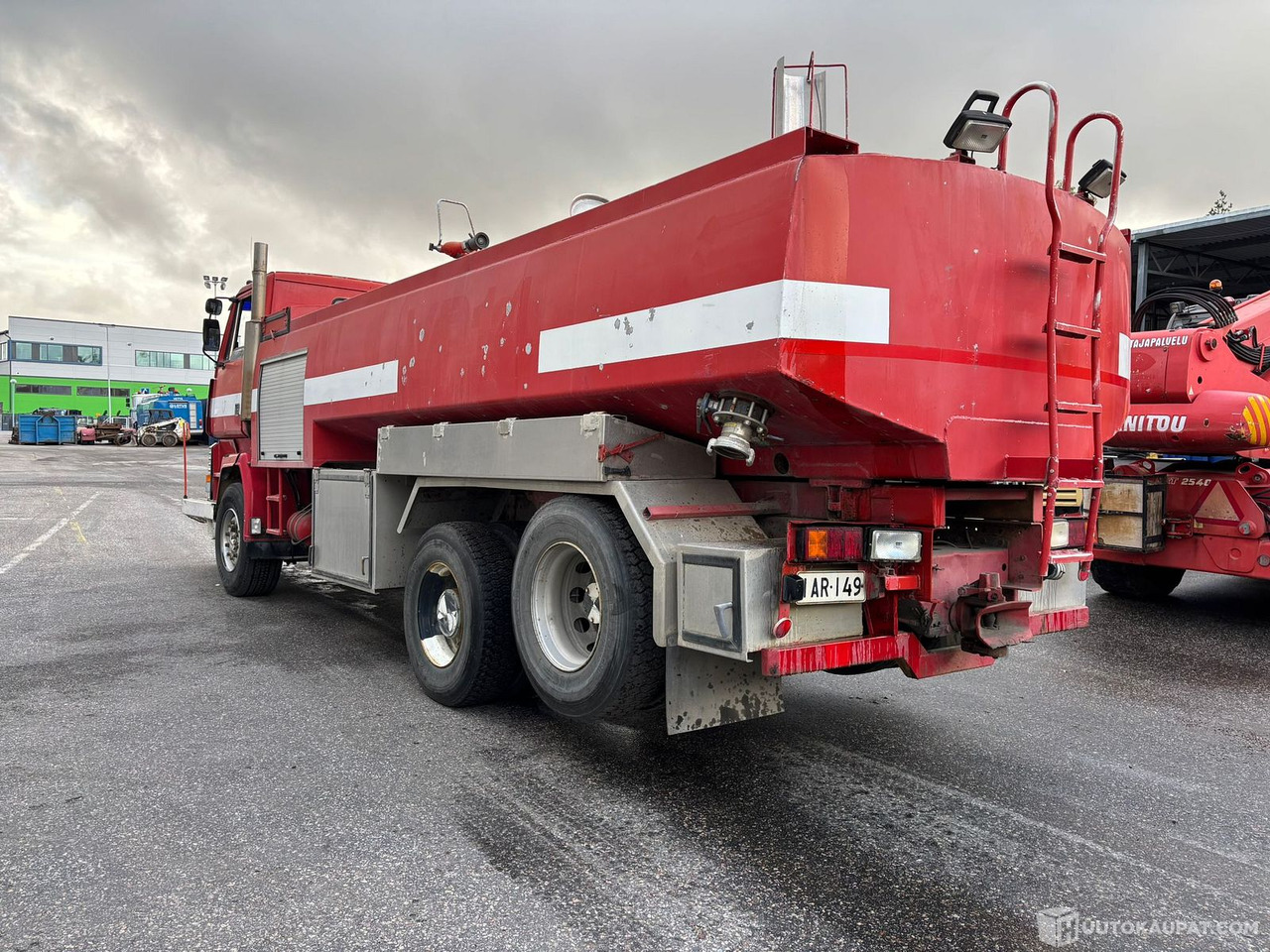 Sisu säiliöauto, 1983, Vantaa - Tsisternauto, Tuletõrjeauto: pilt 3 Sisu säiliöauto, 1983, Vantaa - Tsisternauto, Tuletõrjeauto: pilt 3