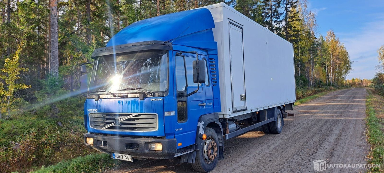 Volvo FL 220, 2000 Umpikorinen kuorma-auto, Kruunupyy - Kasti veoauto: pilt 1 Volvo FL 220, 2000 Umpikorinen kuorma-auto, Kruunupyy - Kasti veoauto: pilt 1