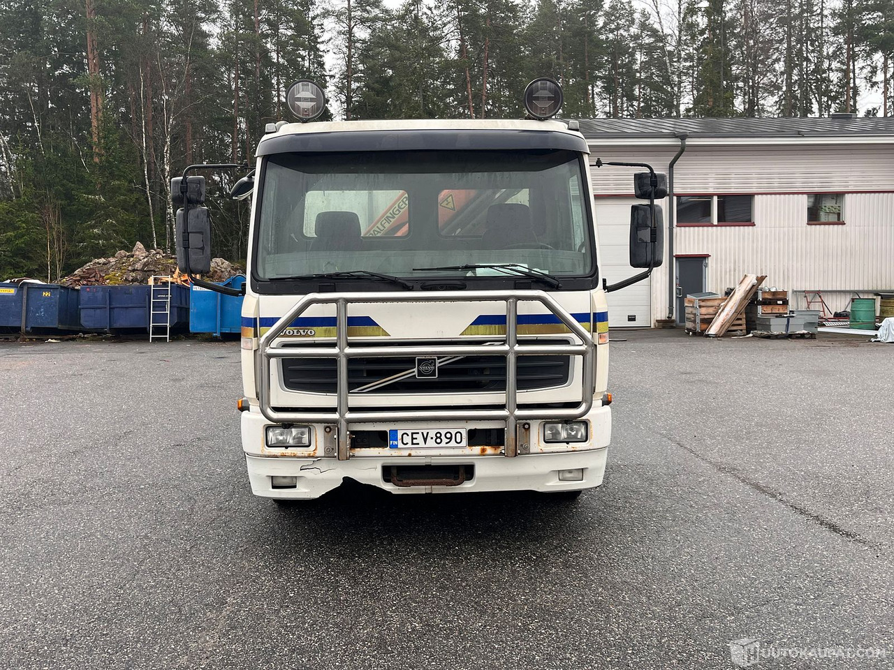 Volvo FL612-FL6H-42R/400, kuorma-auto nosturilla, 2001, Rusko - Madelveok/ Platvormveok, Kraanaga veoauto: pilt 2 Volvo FL612-FL6H-42R/400, kuorma-auto nosturilla, 2001, Rusko - Madelveok/ Platvormveok, Kraanaga veoauto: pilt 2