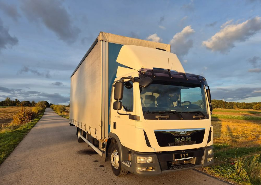 MAN TGL 12.250 6.2m 7.6m HAK AUTOMAT KLIMA 12000kg ESP EURO 6 mega / TOP STAN / okazja nauka jazdy MOŻLIWOŚĆ DOSTOSOWANIA elka - Tent veoauto: pilt 2 MAN TGL 12.250 6.2m 7.6m HAK AUTOMAT KLIMA 12000kg ESP EURO 6 mega / TOP STAN / okazja nauka jazdy MOŻLIWOŚĆ DOSTOSOWANIA elka - Tent veoauto: pilt 2