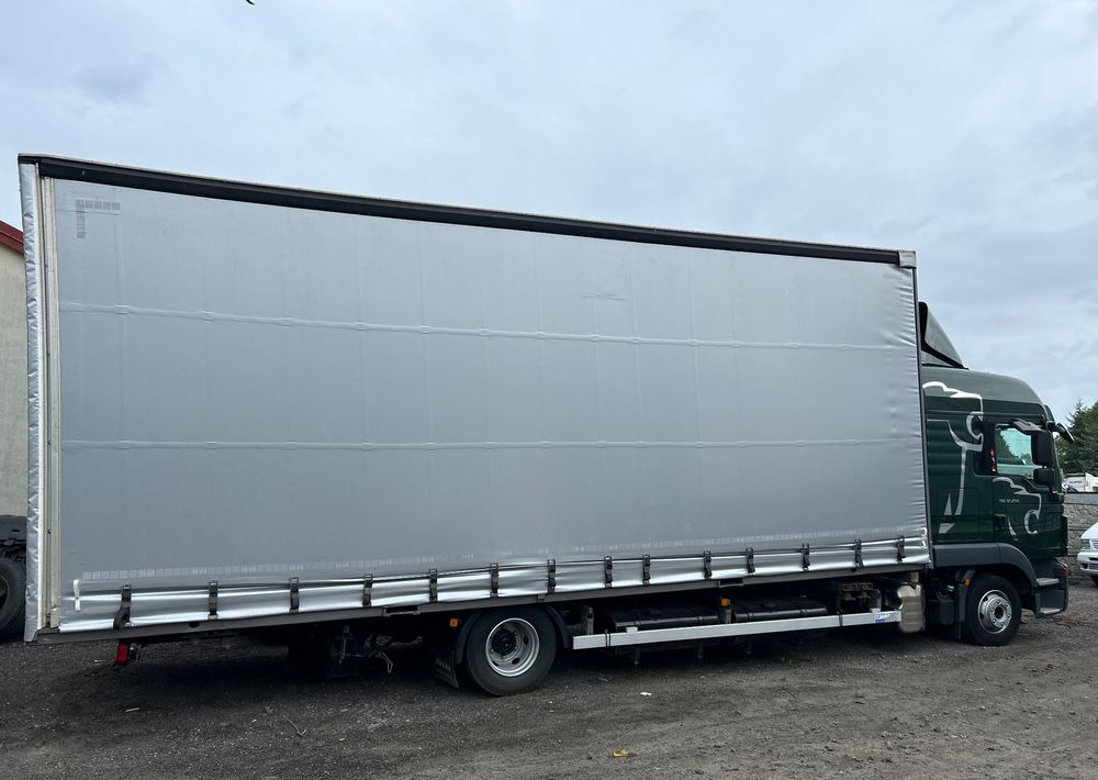 MAN TGL 12.250 GLOB UNIKAT z Niemiec BDF firanka / AUTOMAT HAK / EURO 6 / BDF 7.40 wysoki / MICHELIN 80% - Tent veoauto: pilt 2 MAN TGL 12.250 GLOB UNIKAT z Niemiec BDF firanka / AUTOMAT HAK / EURO 6 / BDF 7.40 wysoki / MICHELIN 80% - Tent veoauto: pilt 2