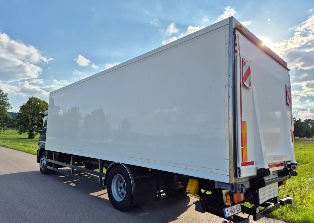 MAN TGM 18.250 Carrier 1950 D/E z Holandii / TOP STAN / 7.5m / 18 palet / winda + drzwi boczne / OKAZJA - Külmutiga veoauto: pilt 5 MAN TGM 18.250 Carrier 1950 D/E z Holandii / TOP STAN / 7.5m / 18 palet / winda + drzwi boczne / OKAZJA - Külmutiga veoauto: pilt 5