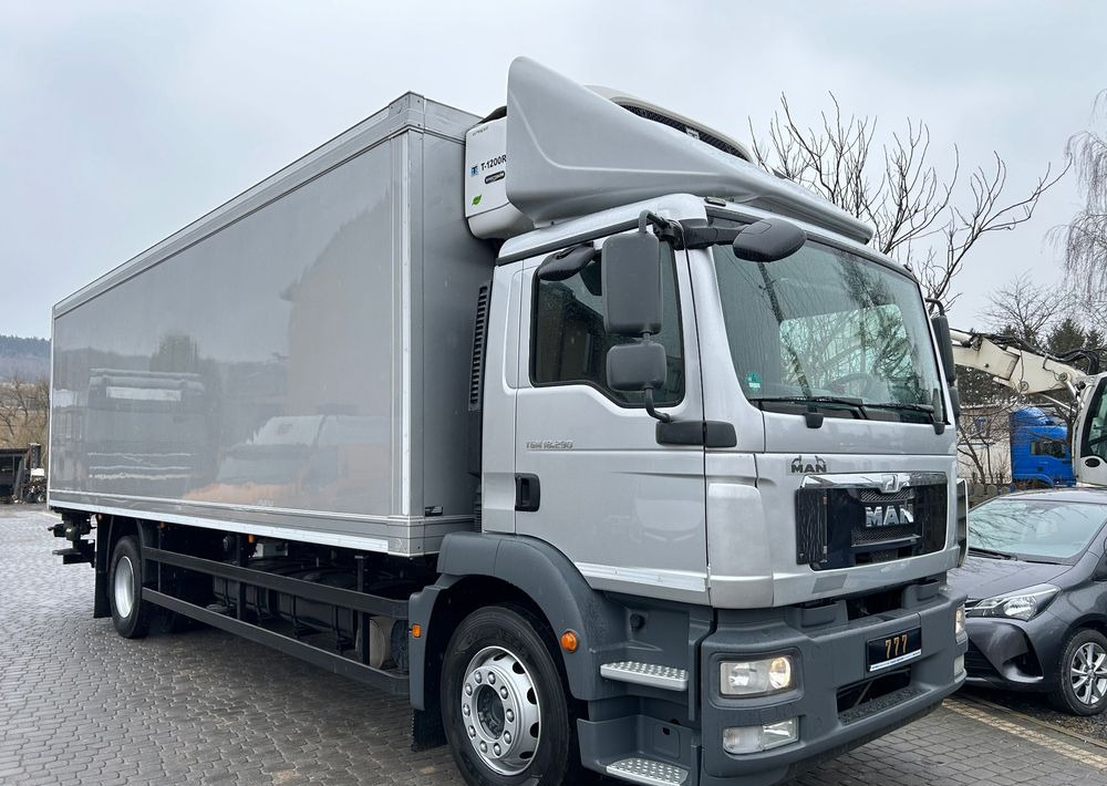 MAN TGM 18.290 TK 1200 R Spectrum THERMO King z Niemiec 8m / 20 palet / winda Klima / OKAZJA - Külmutiga veoauto: pilt 2 MAN TGM 18.290 TK 1200 R Spectrum THERMO King z Niemiec 8m / 20 palet / winda Klima / OKAZJA - Külmutiga veoauto: pilt 2