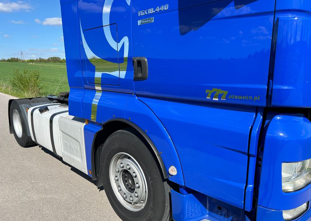 MAN TGS 18.440 NAUKA JAZDY ELKA AUTOMAT 4x2 STANDARD 315/70r22.5 SUPER STAN TGX 470 460 420 430 500 510 400 360 410 - Sadulveok: pilt 3 MAN TGS 18.440 NAUKA JAZDY ELKA AUTOMAT 4x2 STANDARD 315/70r22.5 SUPER STAN TGX 470 460 420 430 500 510 400 360 410 - Sadulveok: pilt 3