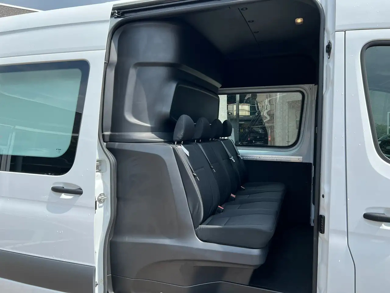 Mercedes-Benz Sprinter 315 L3H2 (37.500€ex) 3.5T SLEEP | DUB CAB 7PL - Meeskonnaauto: pilt 4 Mercedes-Benz Sprinter 315 L3H2 (37.500€ex) 3.5T SLEEP | DUB CAB 7PL - Meeskonnaauto: pilt 4