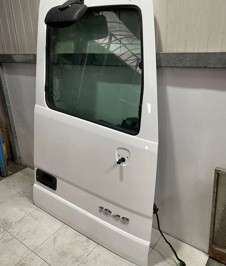 Mercedes-Benz ACTROS MP 3 MEGASPACE truck - Uks ja varuosad - Veoauto: pilt 2 Mercedes-Benz ACTROS MP 3 MEGASPACE truck - Uks ja varuosad - Veoauto: pilt 2