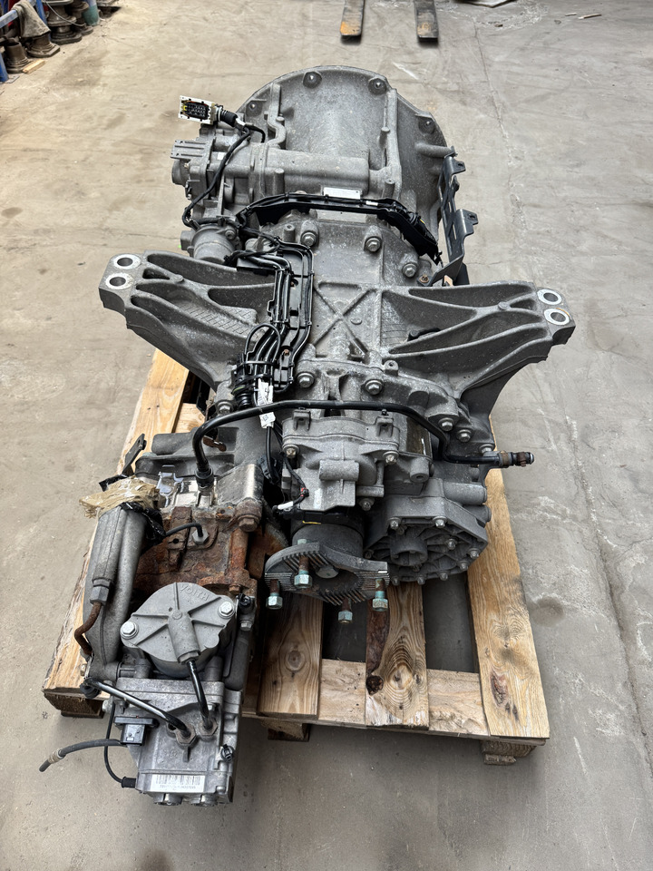 Mercedes-Benz Actros MP 4 G211-12 Mercedes-Benz Actros MP 4 truck - Käigukast - Veoauto: pilt 5 Mercedes-Benz Actros MP 4 G211-12 Mercedes-Benz Actros MP 4 truck - Käigukast - Veoauto: pilt 5