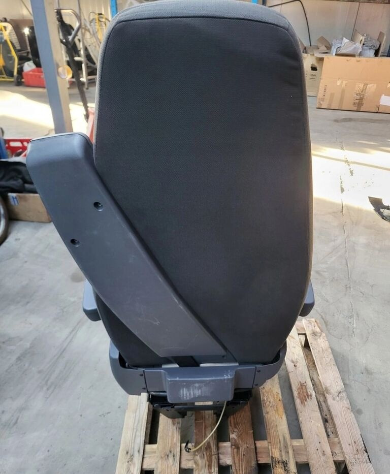 Scania R Euro 6 2189660 Scania R Euro 6 2189660 truck - Iste - Veoauto: pilt 4 Scania R Euro 6 2189660 Scania R Euro 6 2189660 truck - Iste - Veoauto: pilt 4