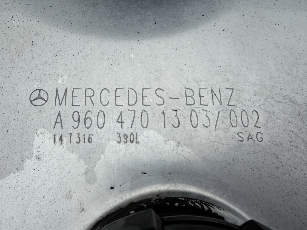 Mercedes Actros MP 4 Antos 390L - Kütusepaak: pilt 5 Mercedes Actros MP 4 Antos 390L - Kütusepaak: pilt 5