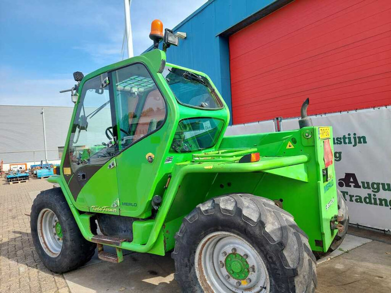 Merlo P 33.7 KT - Teleskooplaadur: pilt 4 Merlo P 33.7 KT - Teleskooplaadur: pilt 4