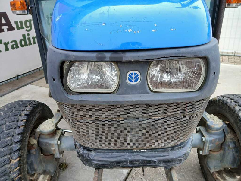 New Holland TC 27 - Traktor: pilt 5 New Holland TC 27 - Traktor: pilt 5