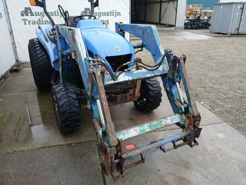 New Holland TC 40 - Traktor: pilt 4 New Holland TC 40 - Traktor: pilt 4