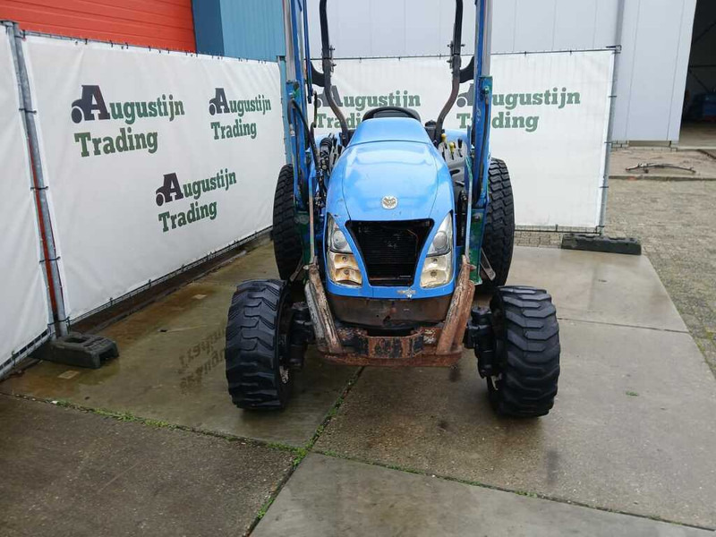 New Holland TC 40 - Traktor: pilt 2 New Holland TC 40 - Traktor: pilt 2