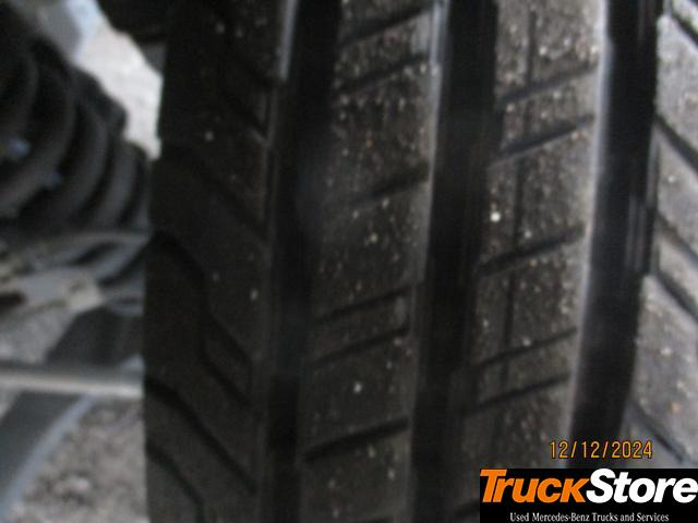 FUSO Canter 3C15 - Tarbesõiduk furgoon: pilt 5 FUSO Canter 3C15 - Tarbesõiduk furgoon: pilt 5