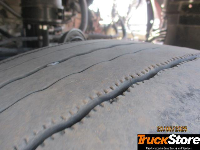 Sadulveok Mercedes-Benz Actros 1845 LS nRL: pilt 6