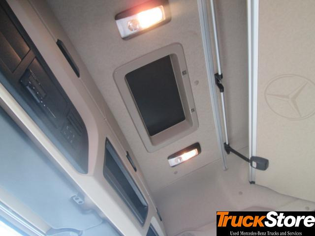 Sadulveok Mercedes-Benz Actros 1845 LS nRL: pilt 10