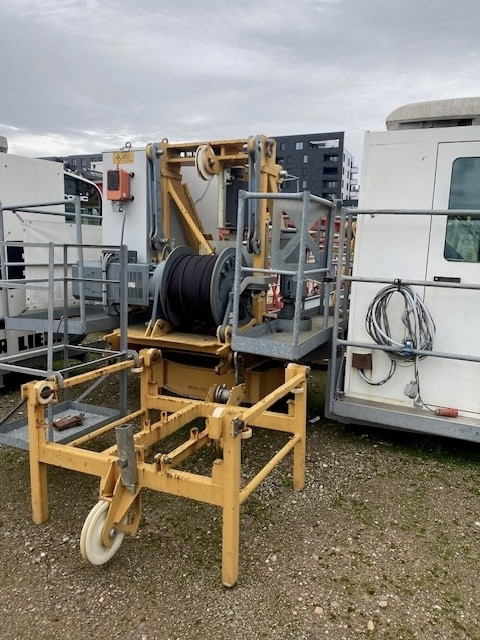 LIEBHERR 85EC-BFr.Tronic - Tornkraana: pilt 1 LIEBHERR 85EC-BFr.Tronic - Tornkraana: pilt 1