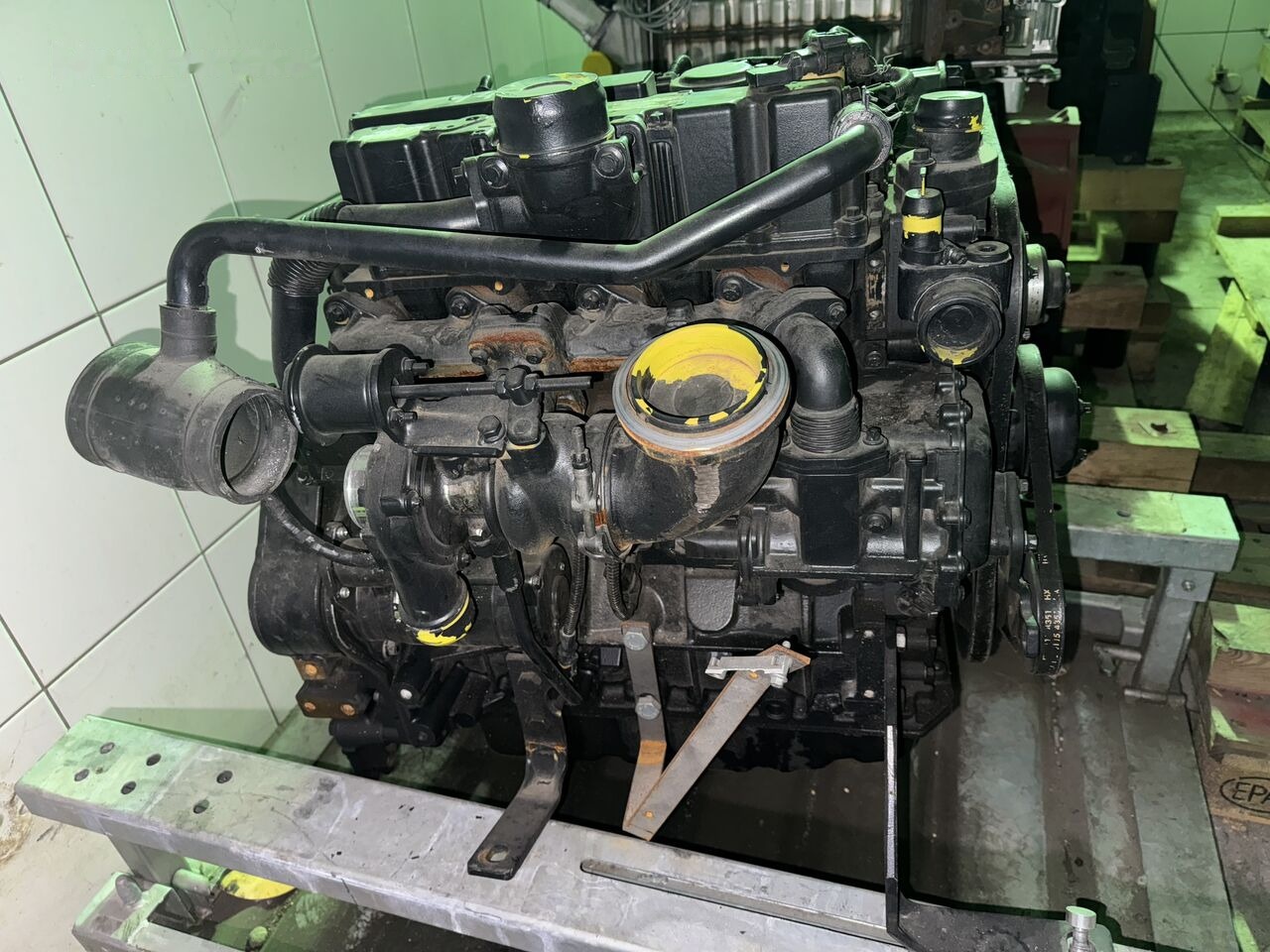 Deutz TCD 2.9 L4 Deutz 2.9 TCD L4 - Mootor - Ekskavaator: pilt 2 Deutz TCD 2.9 L4 Deutz 2.9 TCD L4 - Mootor - Ekskavaator: pilt 2