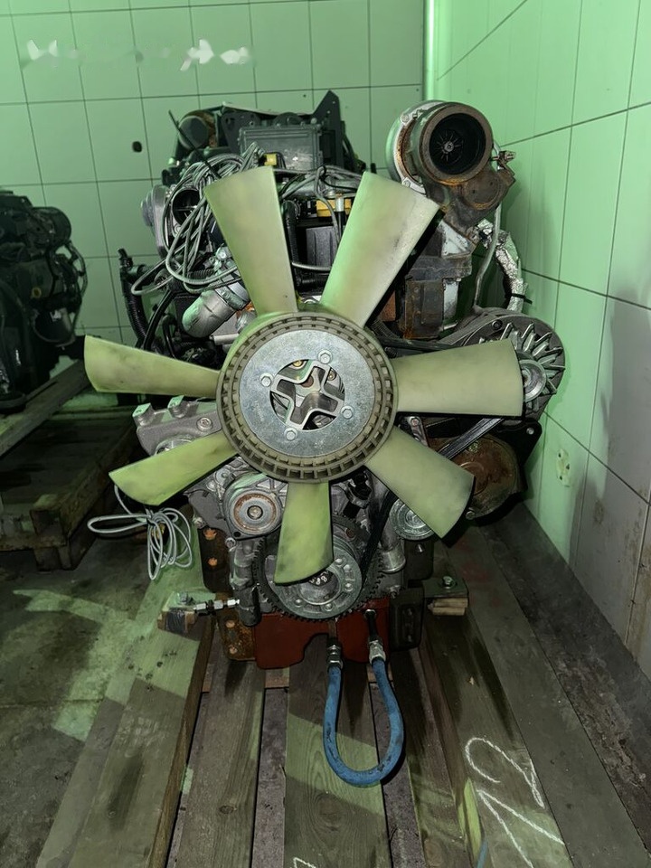 Deutz TCD 2.9 L4 - Mootor - Ekskavaator: pilt 1 Deutz TCD 2.9 L4 - Mootor - Ekskavaator: pilt 1