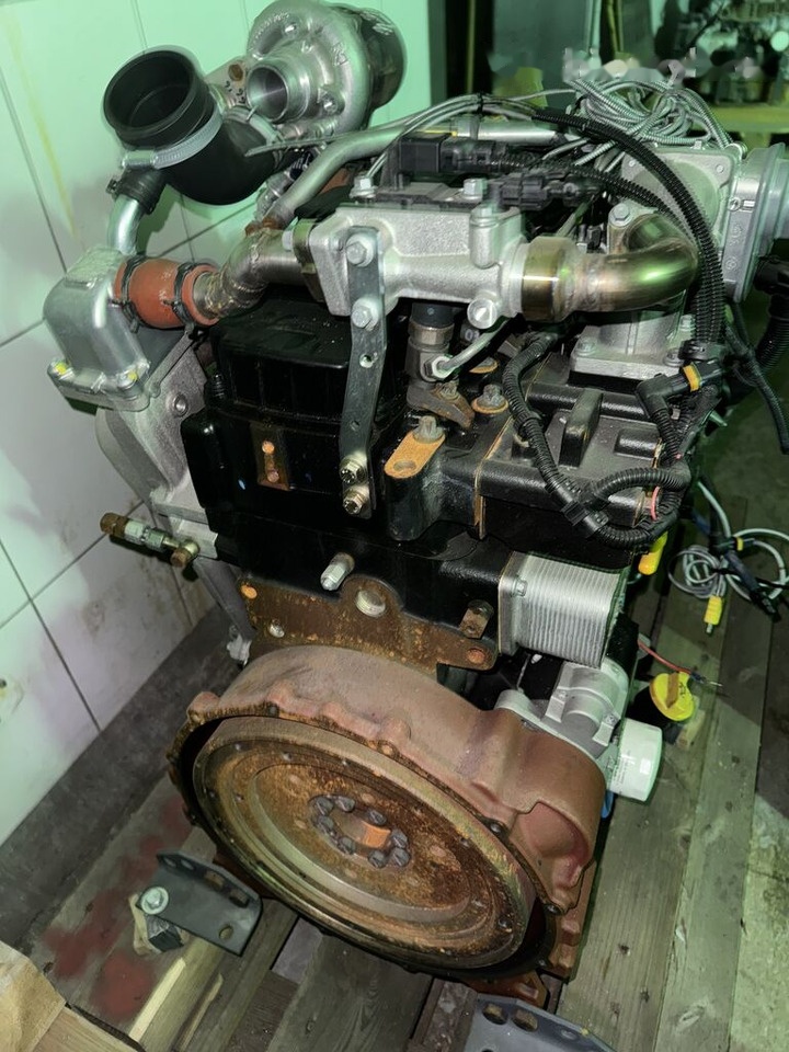 Deutz TCD 2.9 L4 - Mootor - Ekskavaator: pilt 3 Deutz TCD 2.9 L4 - Mootor - Ekskavaator: pilt 3