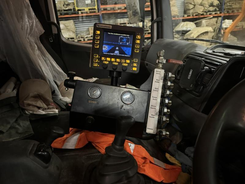 Tänavapühkimismasin Mercedes Atego 1524: pilt 8