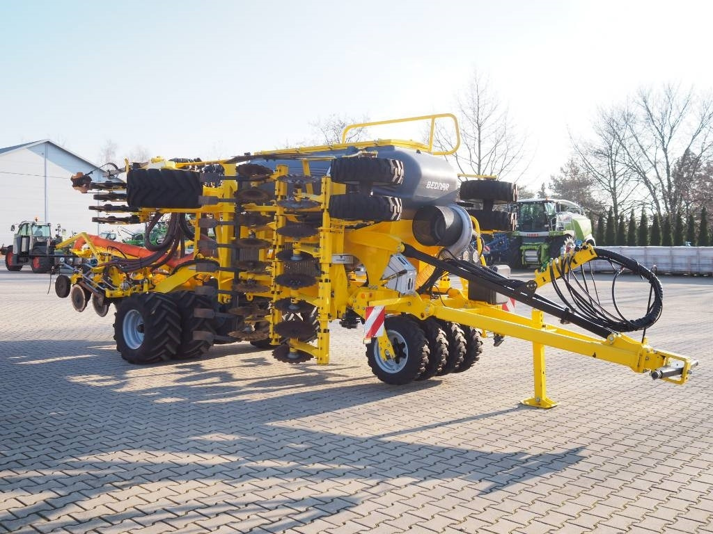 Bednar OMEGA OO 4000L - Kombain-külvimasin: pilt 5 Bednar OMEGA OO 4000L - Kombain-külvimasin: pilt 5