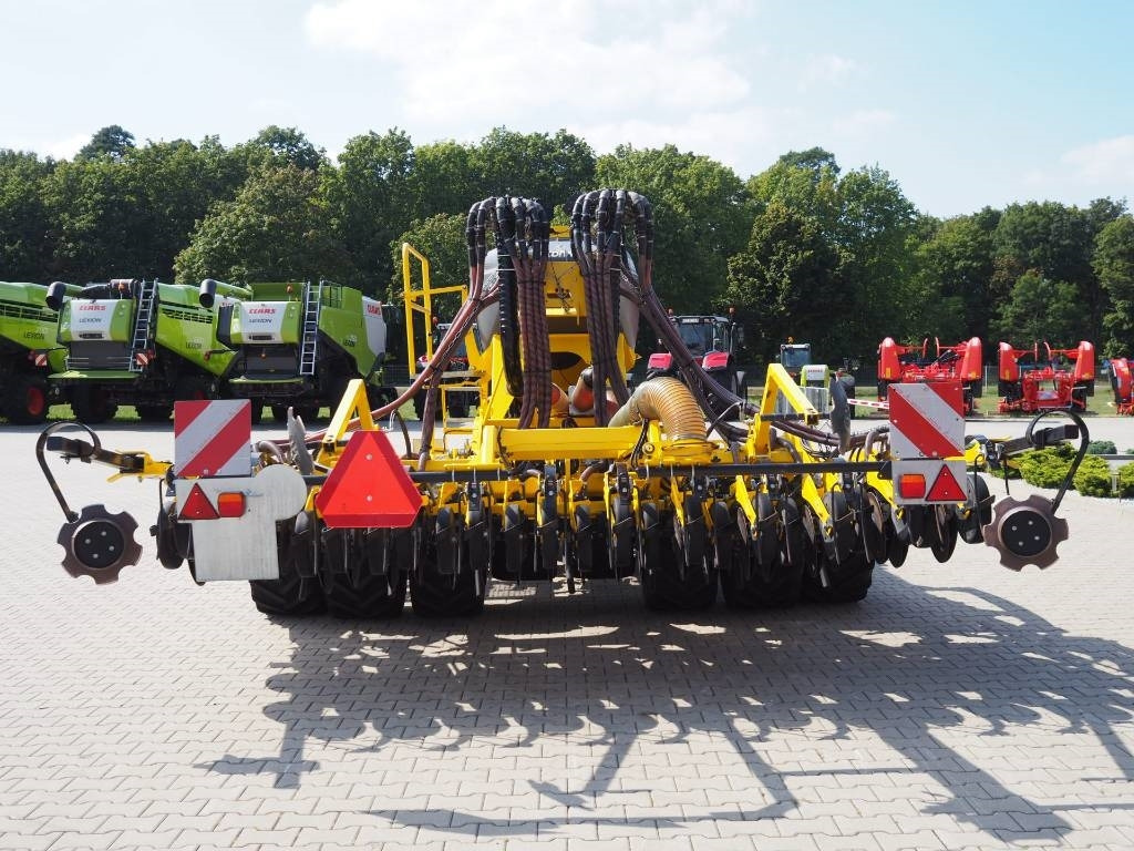 Bednar OMEGA OO 4000L - Kombain-külvimasin: pilt 3 Bednar OMEGA OO 4000L - Kombain-külvimasin: pilt 3