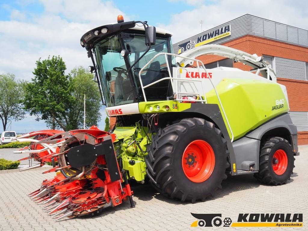 Claas Jaguar 840 + Kemper 345 Plus - Koristusmasin: pilt 1 Claas Jaguar 840 + Kemper 345 Plus - Koristusmasin: pilt 1