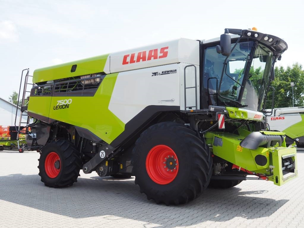 Claas Lexion 7500 + V930  - Kombain: pilt 4 Claas Lexion 7500 + V930  - Kombain: pilt 4