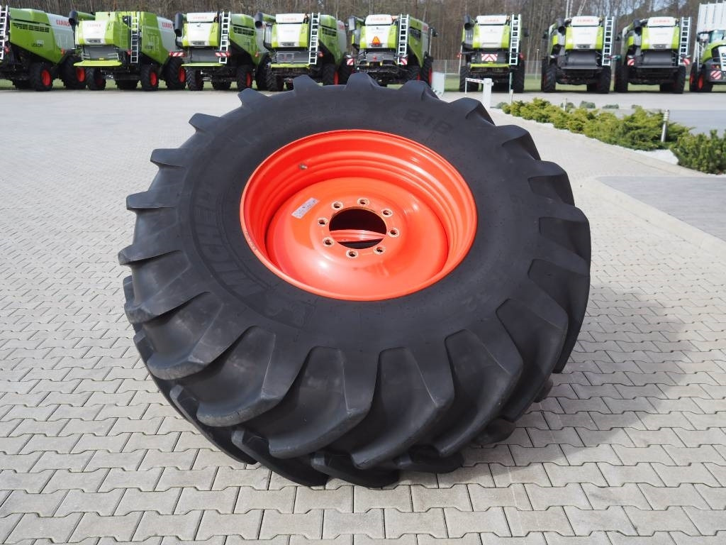 Michelin Agricultural Wheels 650/75 R32 - Claas Jaguar - Rehv - Põllutööseade: pilt 4 Michelin Agricultural Wheels 650/75 R32 - Claas Jaguar - Rehv - Põllutööseade: pilt 4