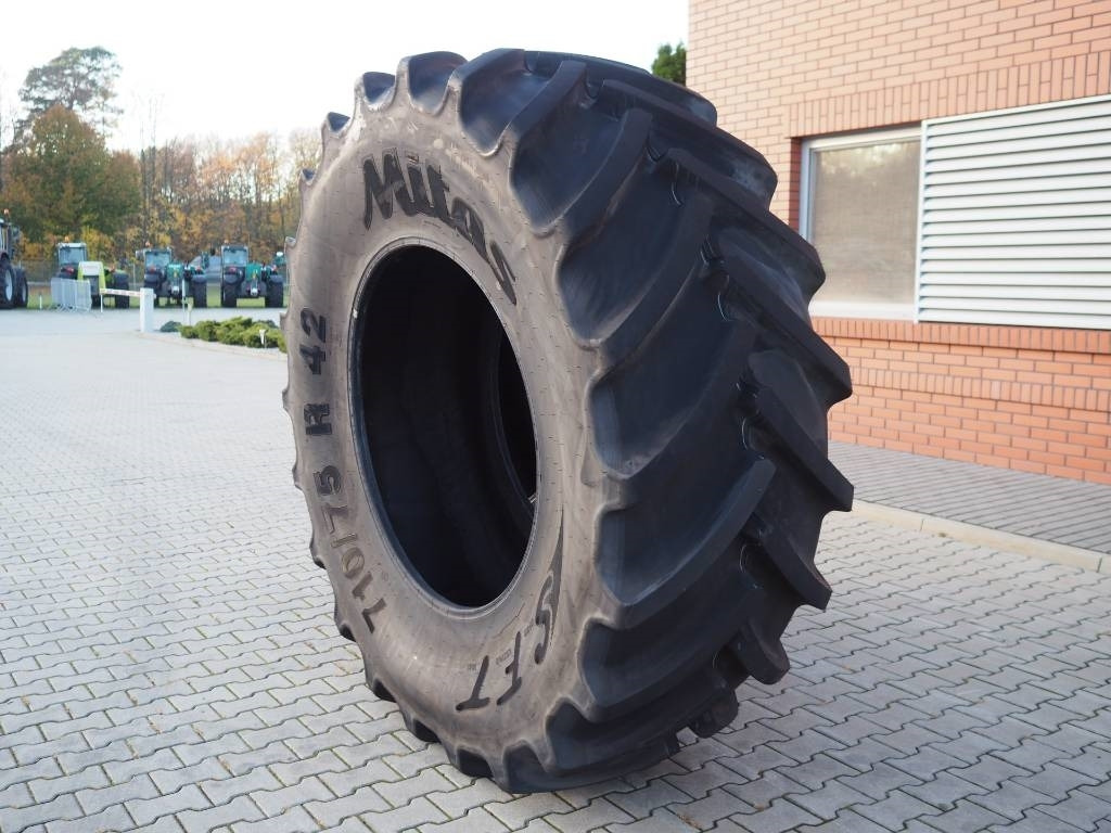 Mitas SFT 710/75 R42 - Rehv - Põllutööseade: pilt 3 Mitas SFT 710/75 R42 - Rehv - Põllutööseade: pilt 3