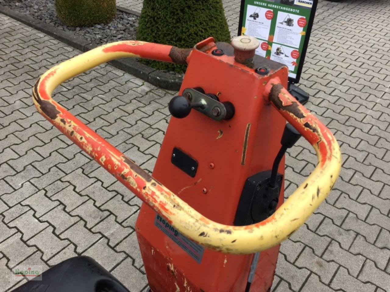 DYNAPAC LH 700 - Vibraatorplaat: pilt 5 DYNAPAC LH 700 - Vibraatorplaat: pilt 5