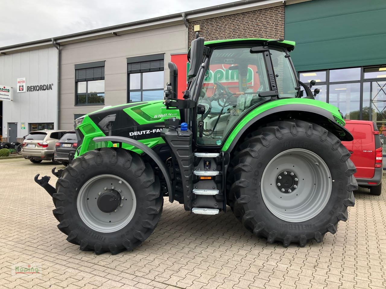 Deutz 6160.4 TTV - Traktor: pilt 2 Deutz 6160.4 TTV - Traktor: pilt 2