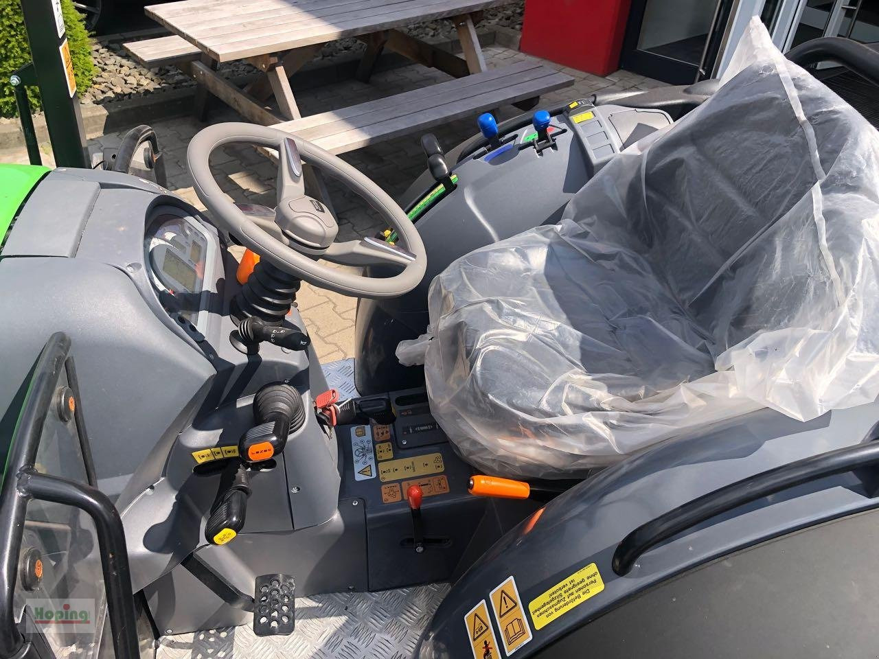 Uus Traktor Deutz-Fahr 3060: pilt 10