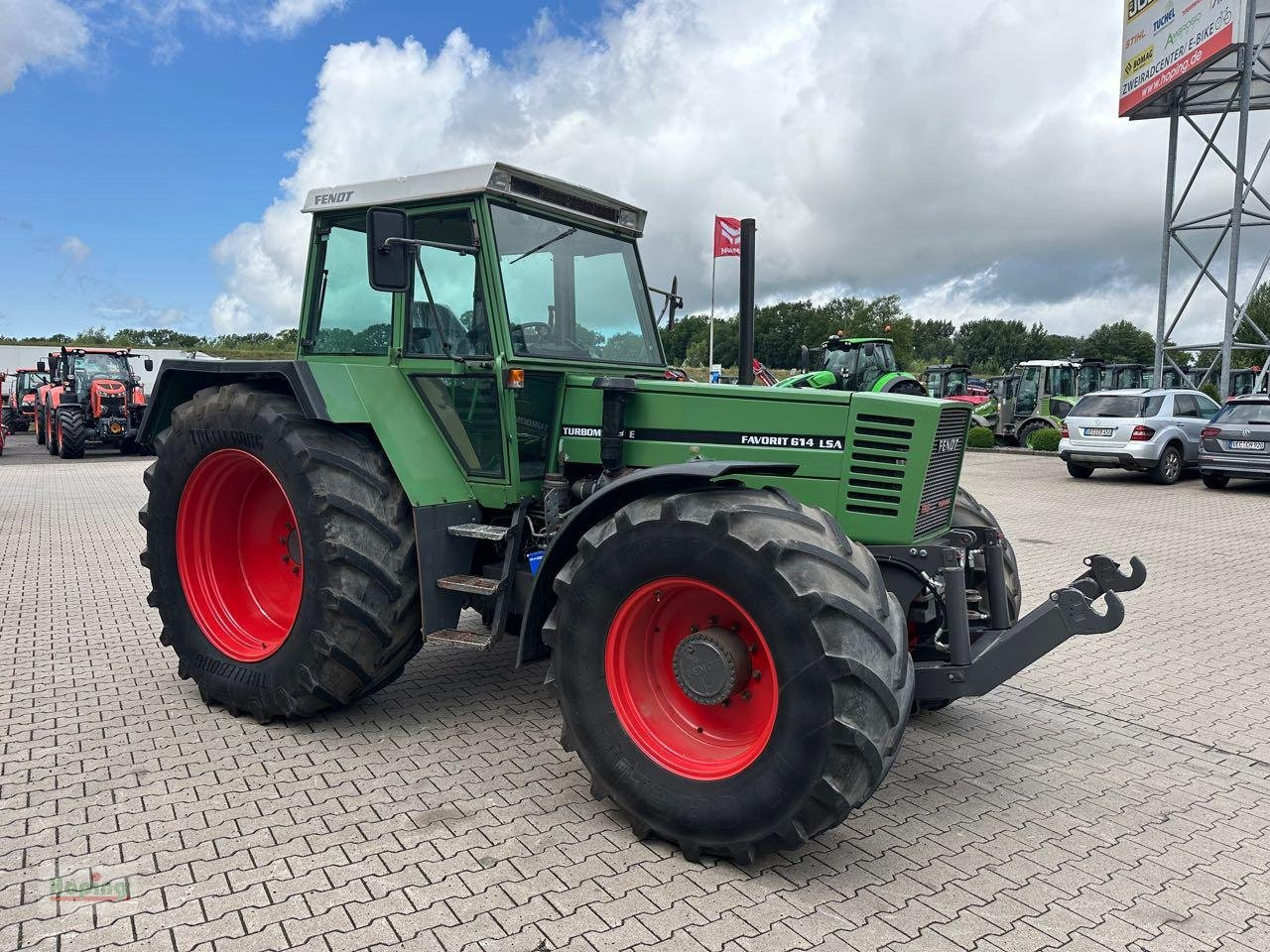 Fendt Favorit 614 LSA Turbomatik - Traktor: pilt 4 Fendt Favorit 614 LSA Turbomatik - Traktor: pilt 4