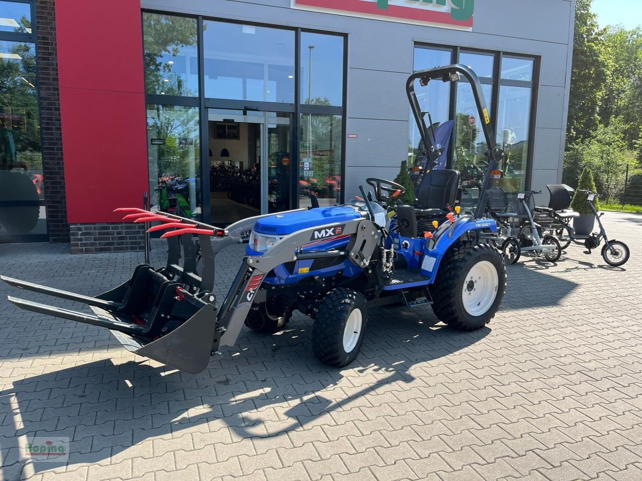 Iseki TM3267 AL - Munitsipaaltraktor: pilt 1 Iseki TM3267 AL - Munitsipaaltraktor: pilt 1