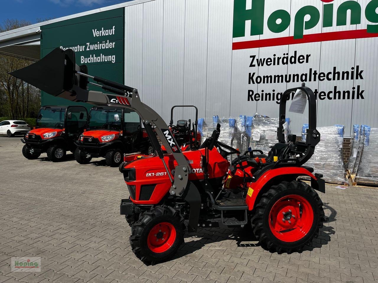 Kubota EK1-261 - Munitsipaaltraktor: pilt 2 Kubota EK1-261 - Munitsipaaltraktor: pilt 2