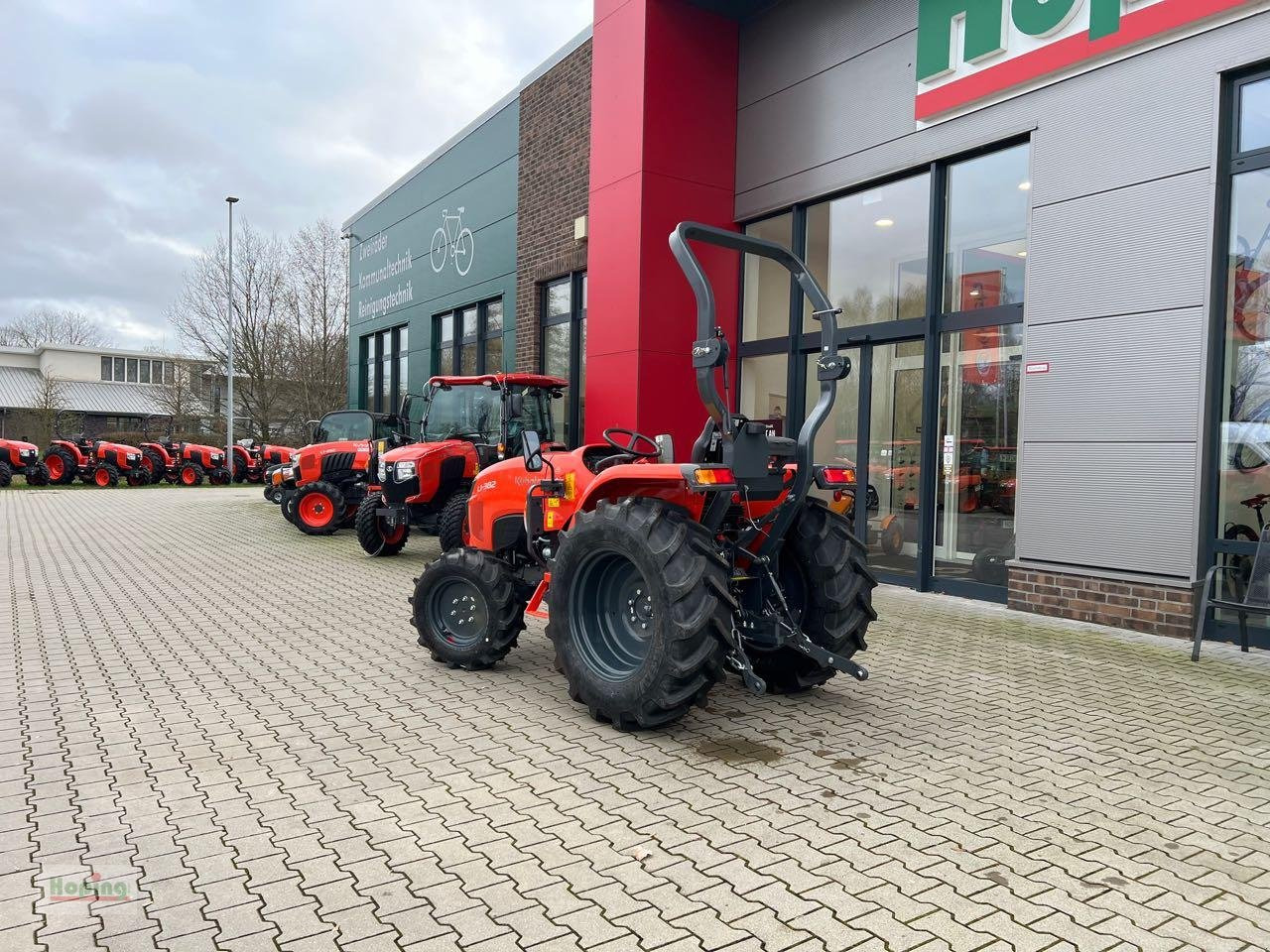 Kubota L1-382 DW - Munitsipaaltraktor: pilt 3 Kubota L1-382 DW - Munitsipaaltraktor: pilt 3