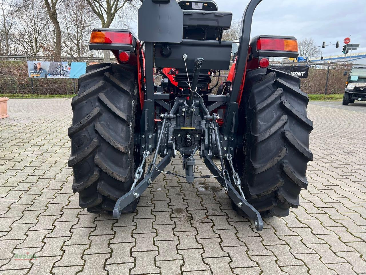 Kubota L1-382 DW - Munitsipaaltraktor: pilt 4 Kubota L1-382 DW - Munitsipaaltraktor: pilt 4