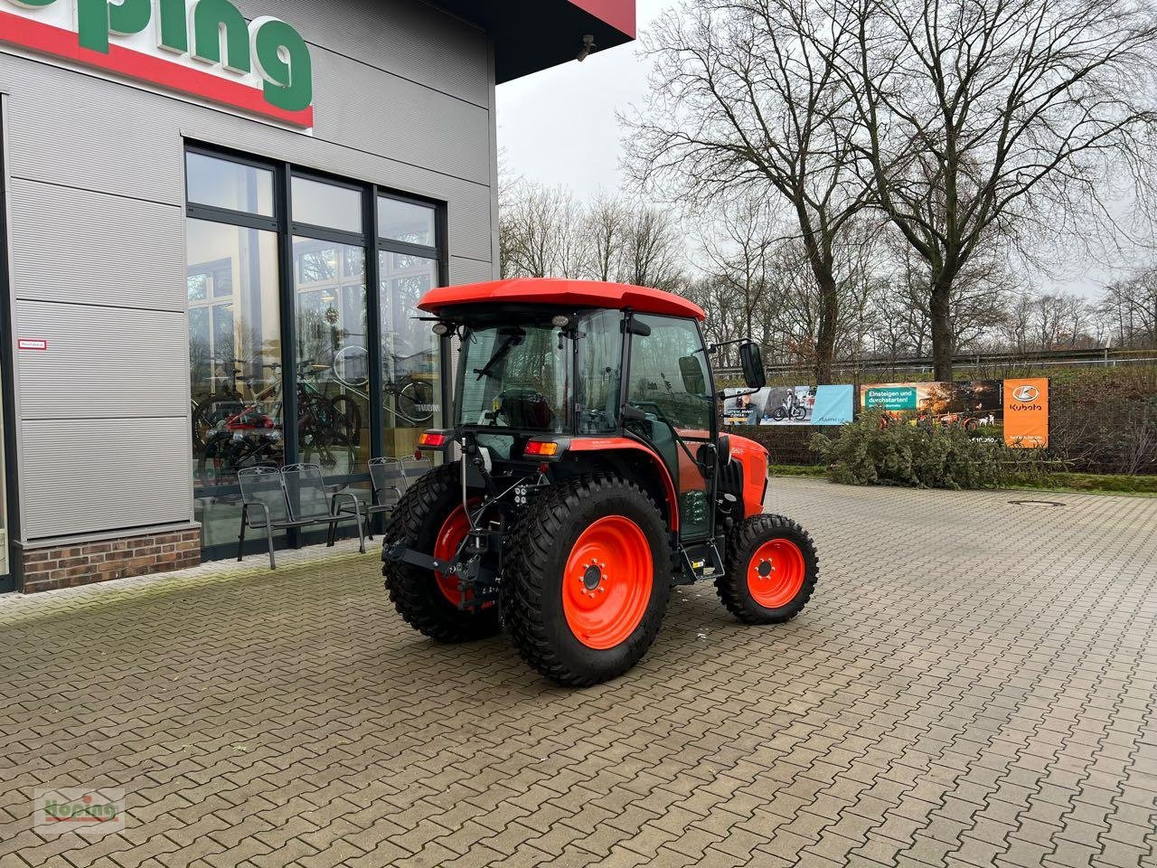 Kubota L2-552 DHC - Munitsipaaltraktor: pilt 5 Kubota L2-552 DHC - Munitsipaaltraktor: pilt 5