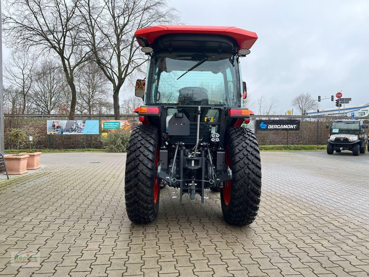 Kubota L2-552 DHC - Munitsipaaltraktor: pilt 4 Kubota L2-552 DHC - Munitsipaaltraktor: pilt 4