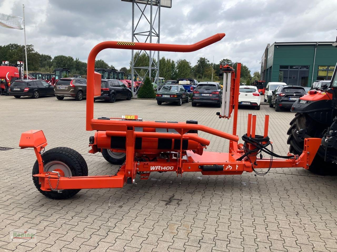 Kubota WR1400 - Heinapalli mähkija: pilt 4 Kubota WR1400 - Heinapalli mähkija: pilt 4