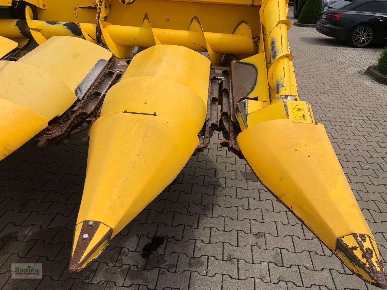 New Holland MF875W - Maisikoristusmasin: pilt 4 New Holland MF875W - Maisikoristusmasin: pilt 4