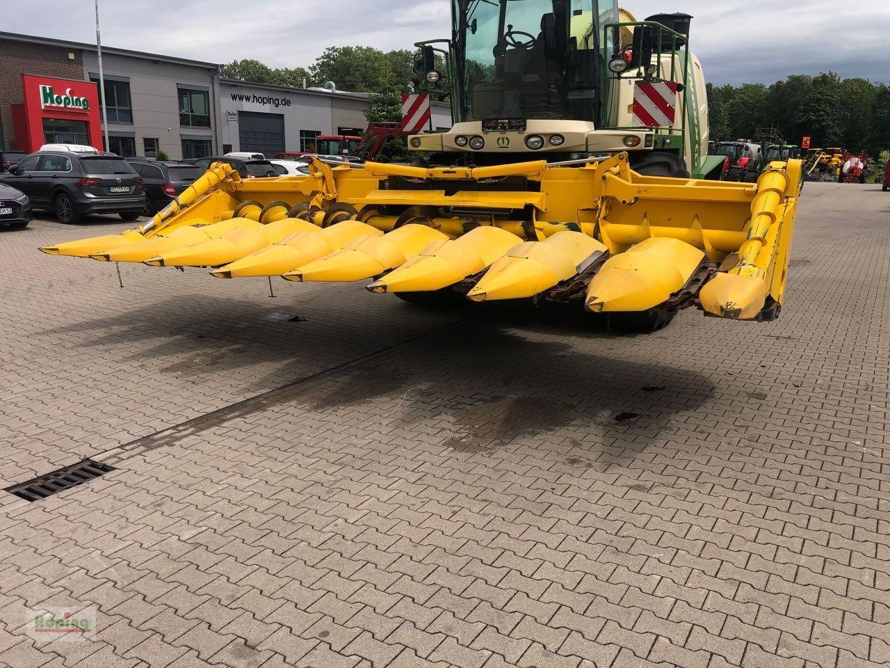 New Holland MF875W - Maisikoristusmasin: pilt 3 New Holland MF875W - Maisikoristusmasin: pilt 3