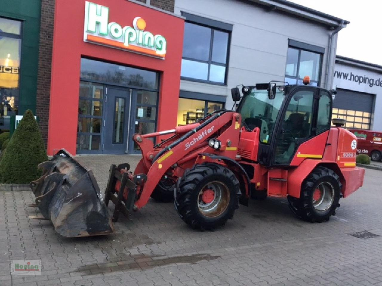 Schäffer 9300 Z - Rataslaadur: pilt 2 Schäffer 9300 Z - Rataslaadur: pilt 2