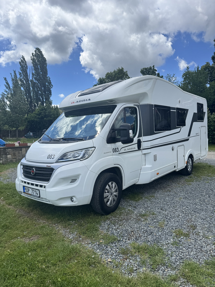 ADRIA Matrix 670 SL - Poolintegreeritud matkaauto: pilt 1 ADRIA Matrix 670 SL - Poolintegreeritud matkaauto: pilt 1