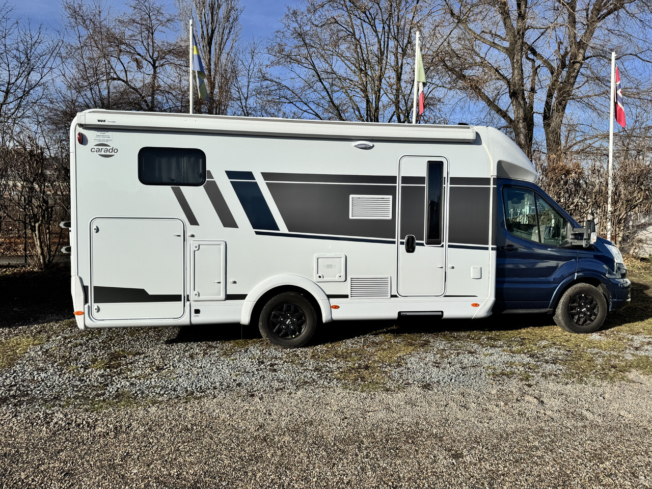 CARADO T447 pro+ , AC DOMETIC , camera, awning, radio, ALU, LPG, spare tire - Poolintegreeritud matkaauto: pilt 4 CARADO T447 pro+ , AC DOMETIC , camera, awning, radio, ALU, LPG, spare tire - Poolintegreeritud matkaauto: pilt 4